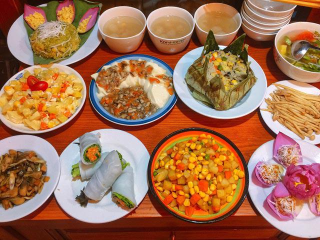 Mâm cúng lễ phật