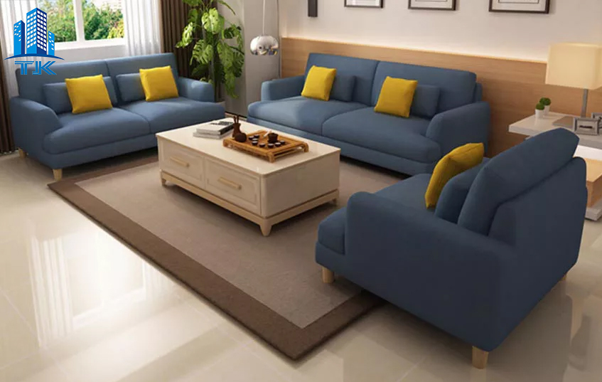 Nên sử dụng đồng bộ 1 bộ bàn ghế trong phòng khách